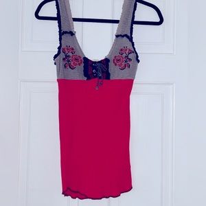 Lucky brand tank top with flower detail size small red